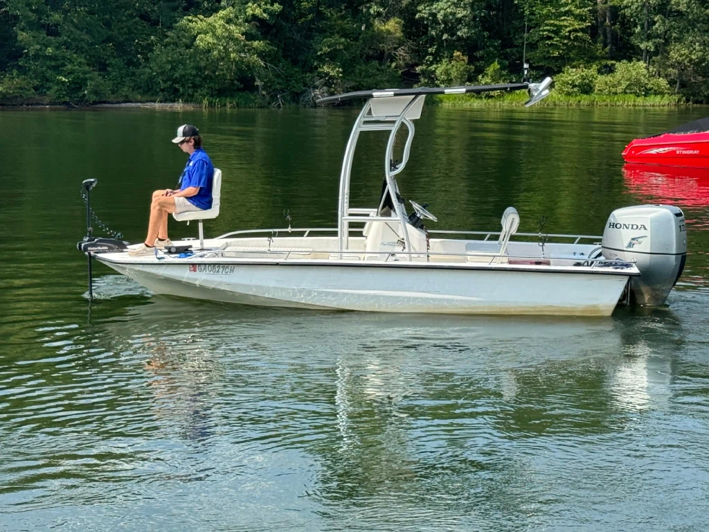 Center Console with Trolling Motor